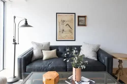 Vibrant Seaport Suites by Sonder