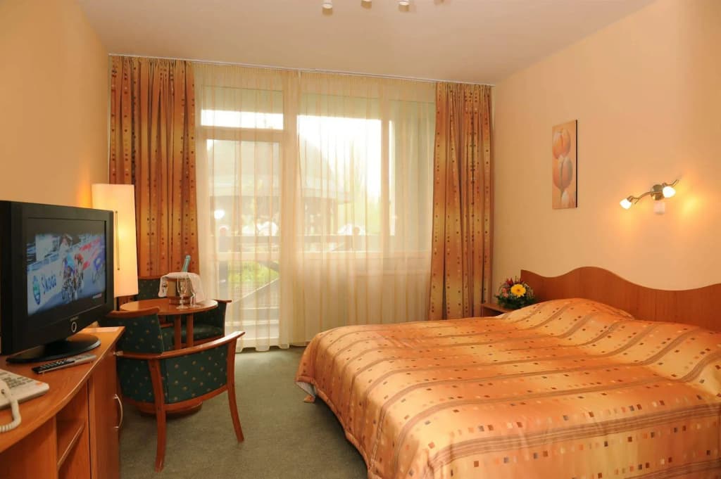Hunguest Hotel Flora