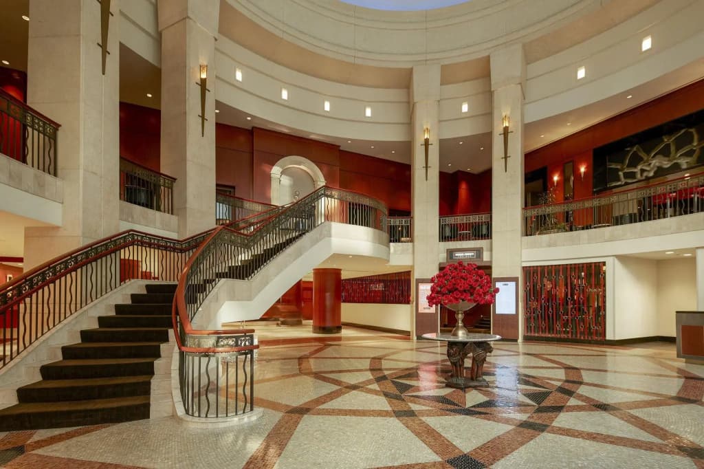 InterContinental Chicago Magnificent Mile by IHG