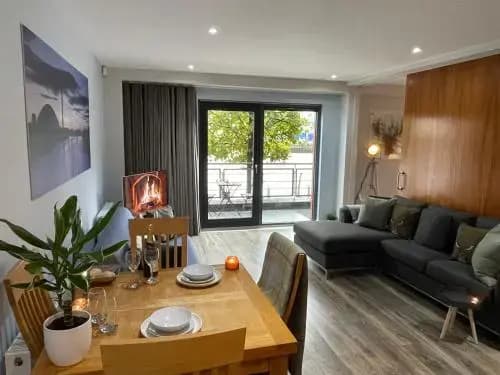 Riverside West End Apartment