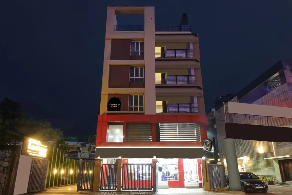 Super Townhouse Oak Hotel Lake View Royal Near Science City