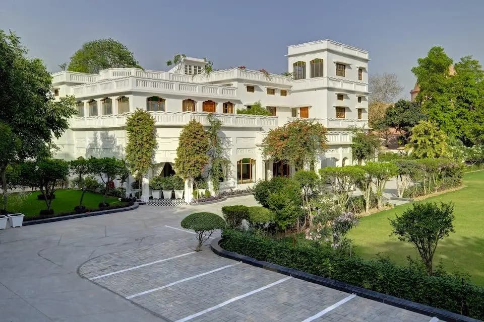 Lebua Lucknow - Saraca Estate