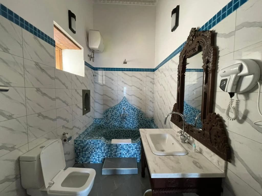 Photo 10