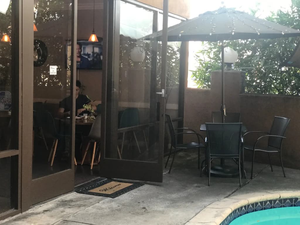 Photo 18