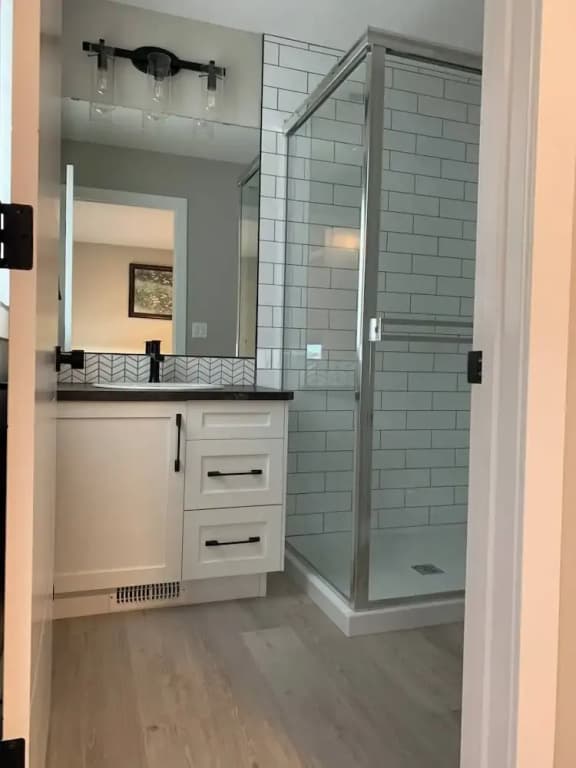 New Townhouse in Red Deer -family Retreat