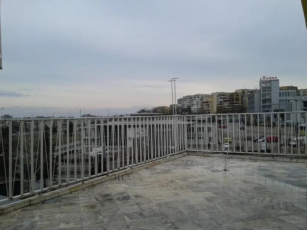 Photo 7