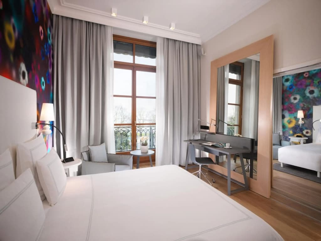 hotel