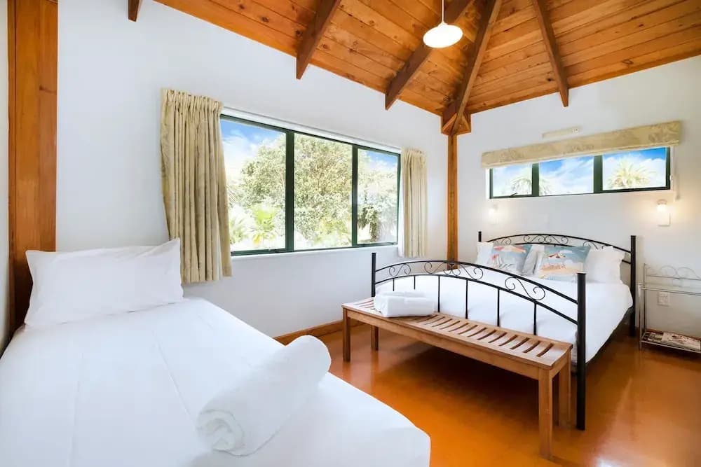 Slipper Island Resorts