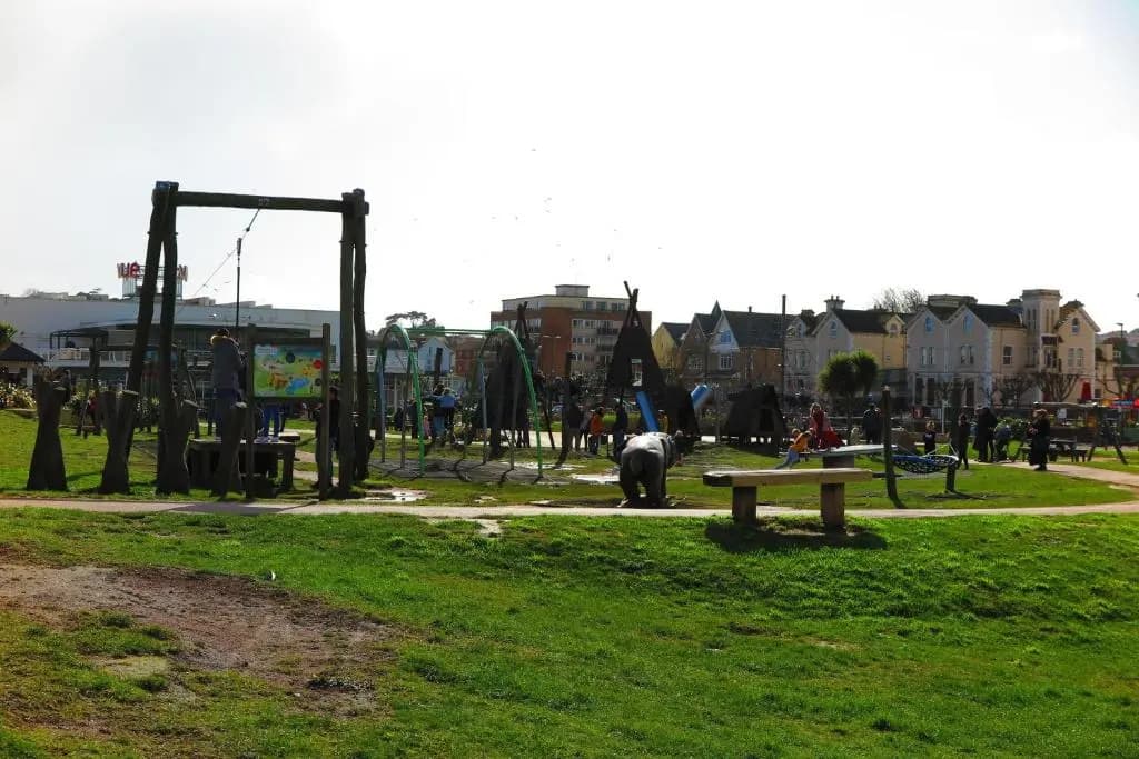 Photo 10