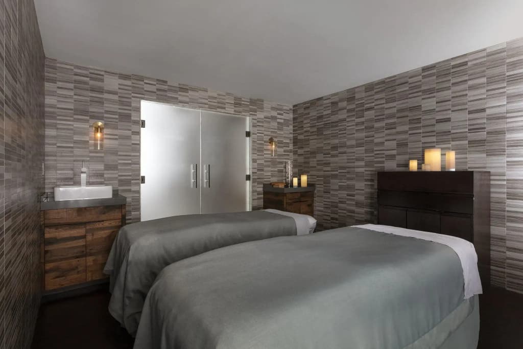 The Lofton Hotel, Tapestry Collection by Hilton