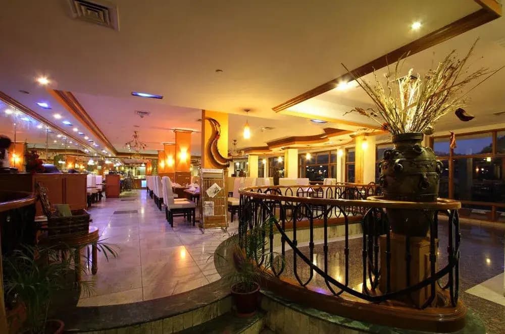 Hotel Gem Park Ooty