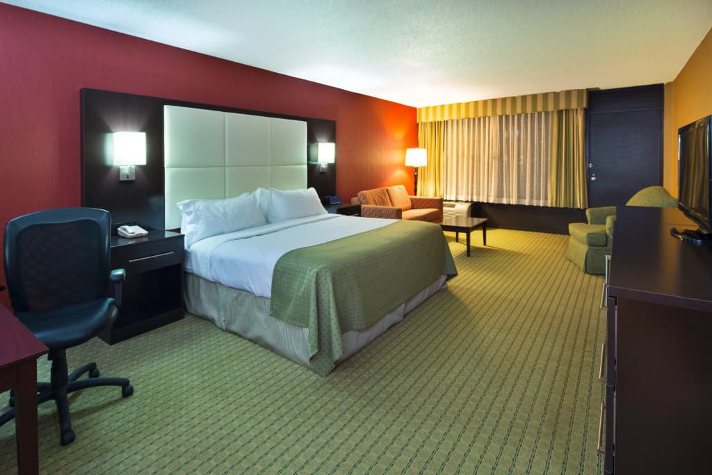 Holiday Inn Hotel & Suites Nashua