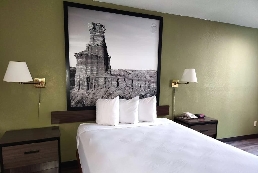 Super 8 By Wyndham Austin North/University Area