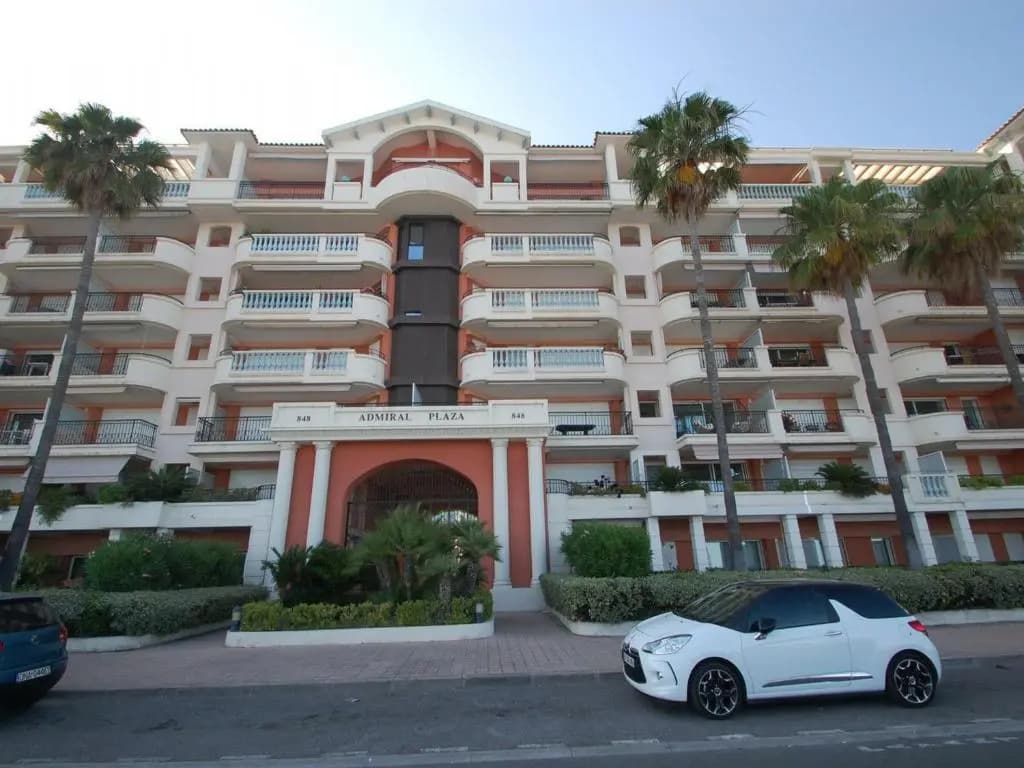 Appartement Menton, 3 pièces, 6 personnes - FR-1-196-248