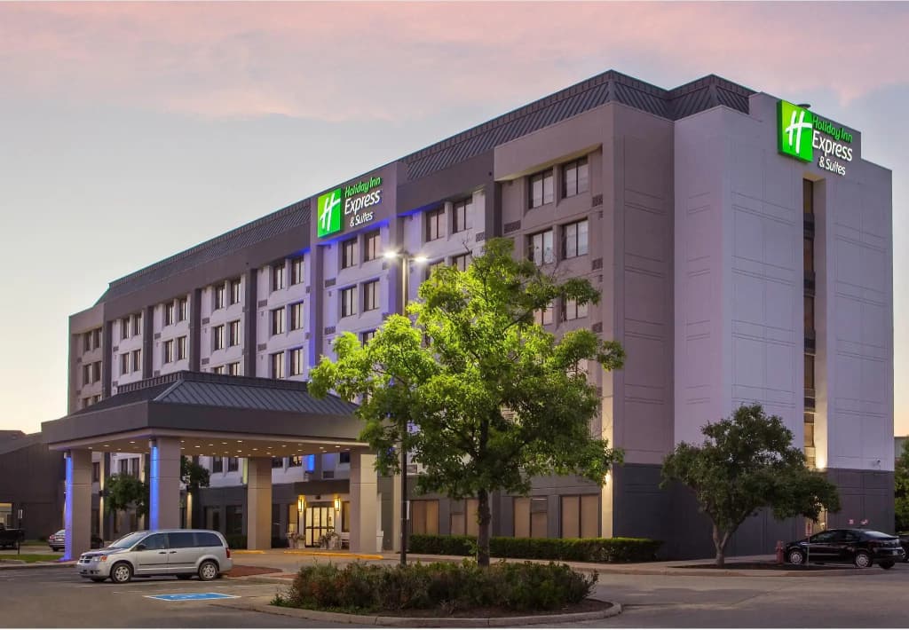 Holiday Inn Express & Suites Mississauga-Toronto Southwest By IHG