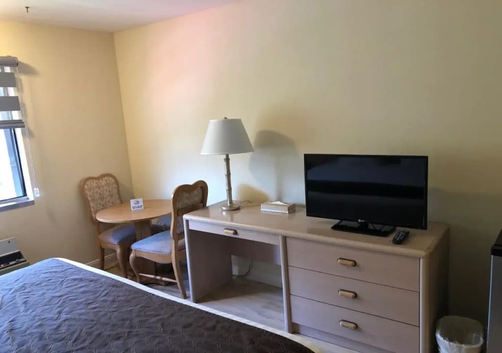 Rotex Western Inn - Adults Only