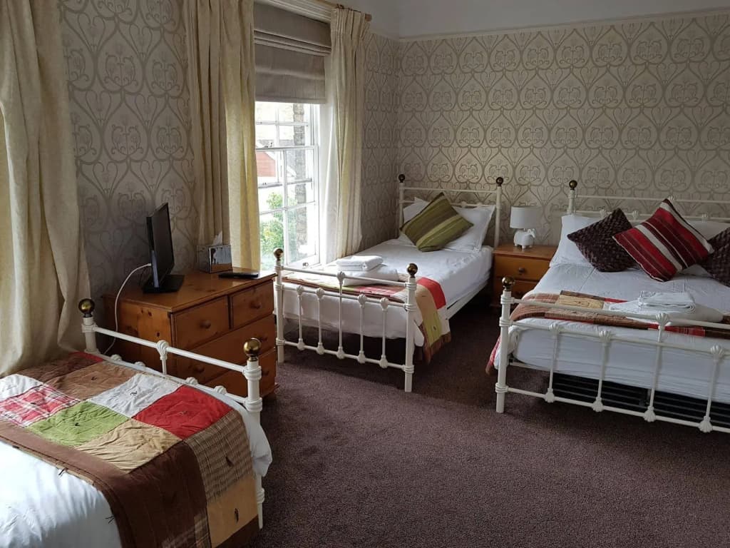 Photo 6