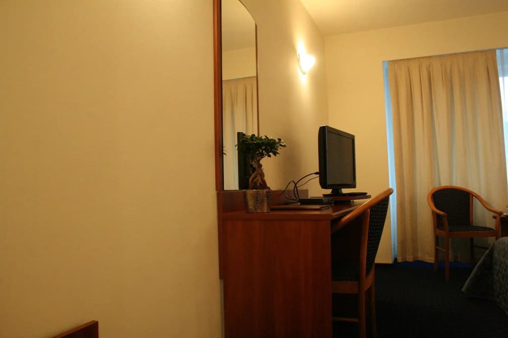 Photo 7