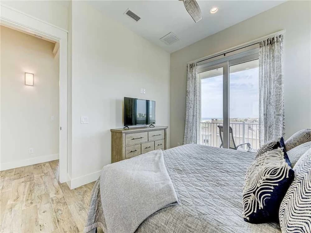 Sunshine State of Mind, 5 Bedrooms, Ocean Front, Private Pool, Sleeps 15