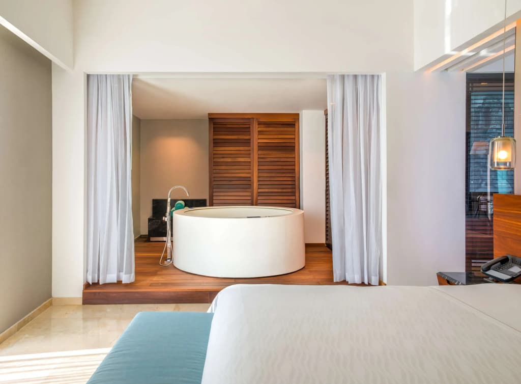 Live Aqua Beach Resort Cancún - Adults Only