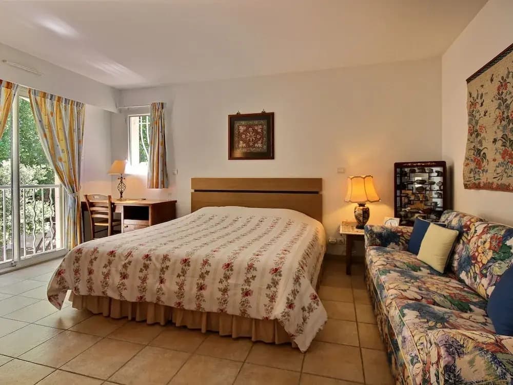 Villa Bois Dore