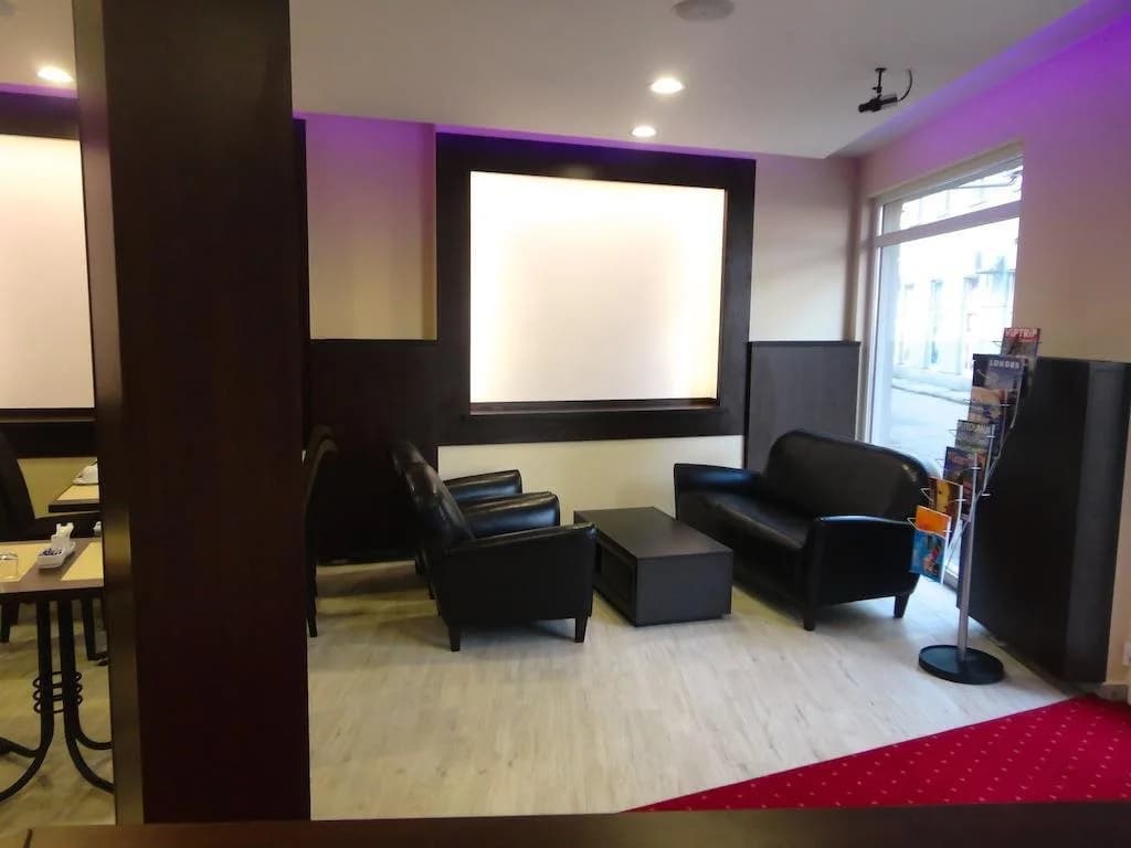 Golden Star Hotel