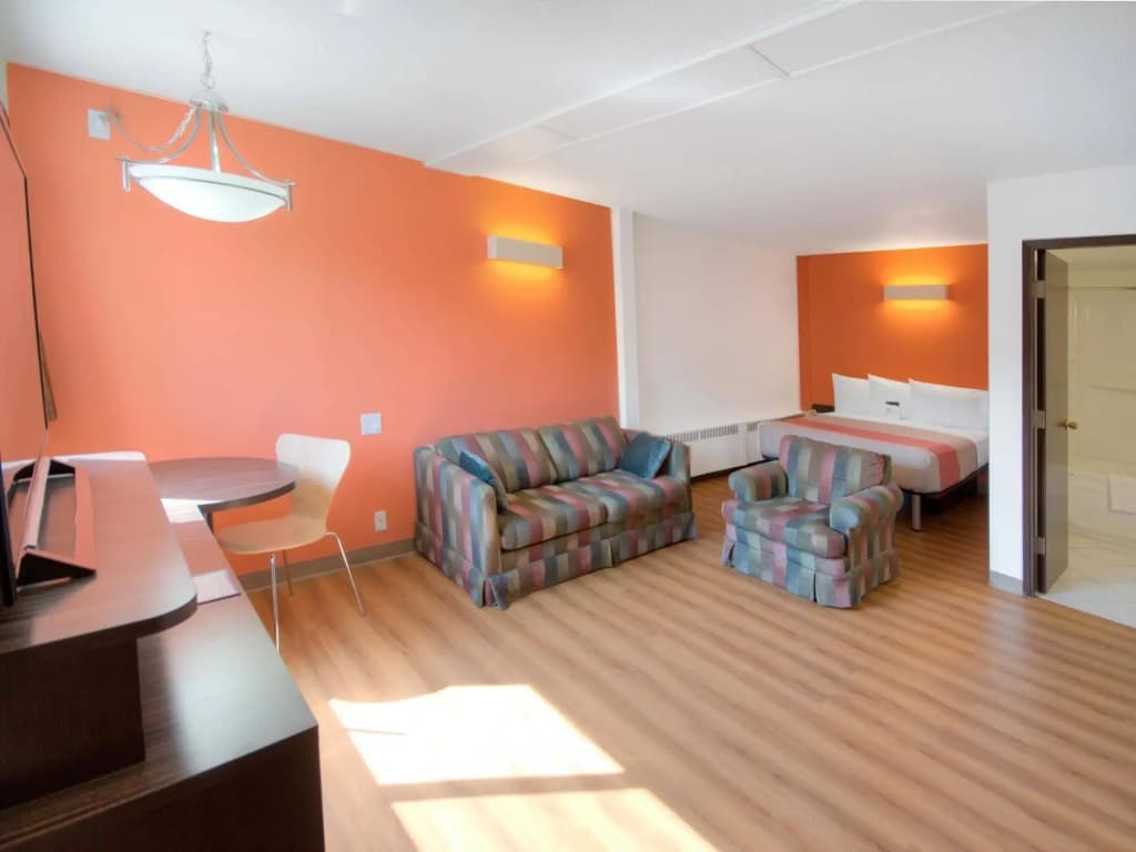 Canadas Best Value Inn & Suites - Lethbridge