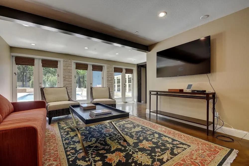 6BR 8BA Historic LBJ Estate near Lake Austin by RedAwning