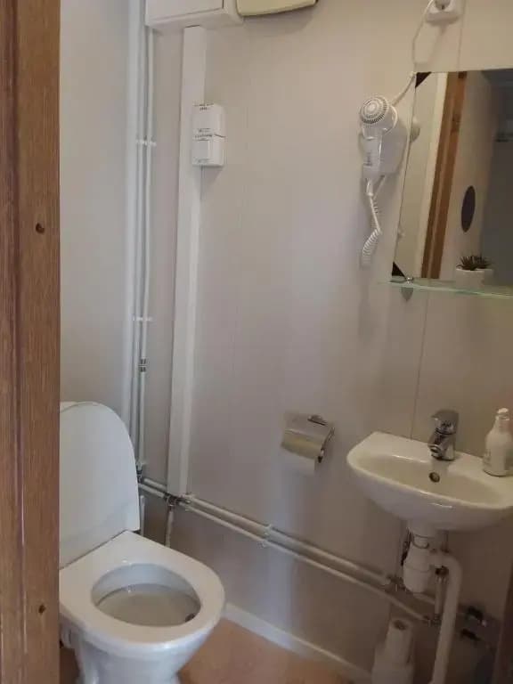 Photo 8