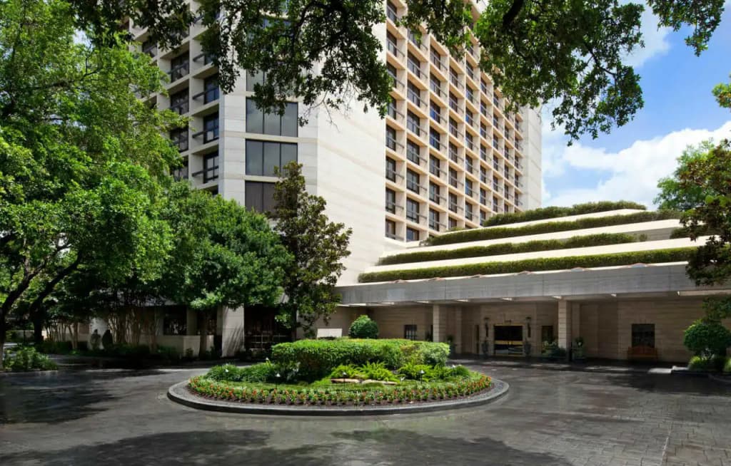Houston Grand Hotel - River Oaks