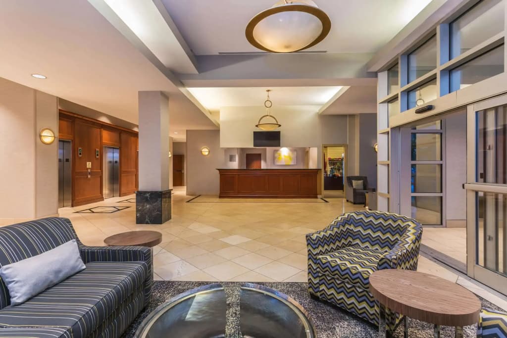 Doubletree Club By Hilton Buffalo Downtown