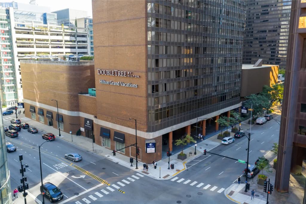 DoubleTree by Hilton Hotel Chicago - Magnificent Mile