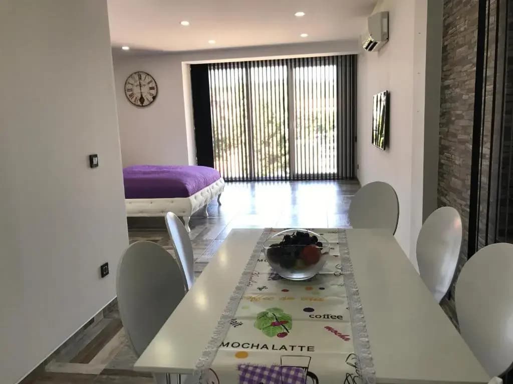 Apartment Ajla