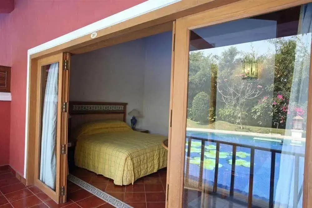 Leonia Holistic Destination