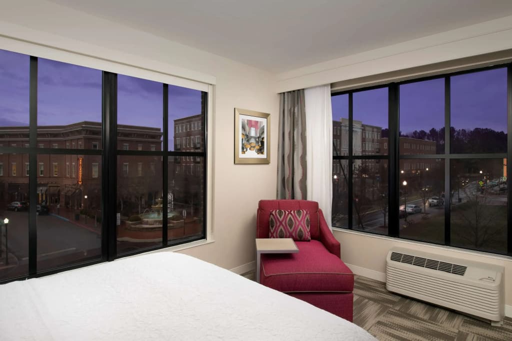 Hampton Inn Huntsville/Village of Providence