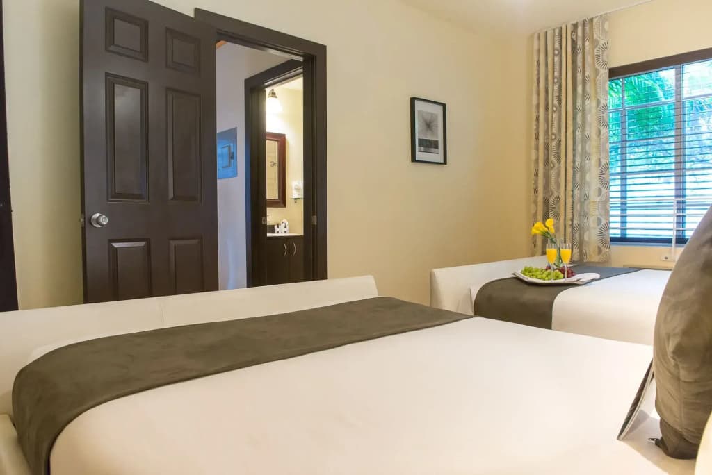 Tradewinds Apartment and Hotel
