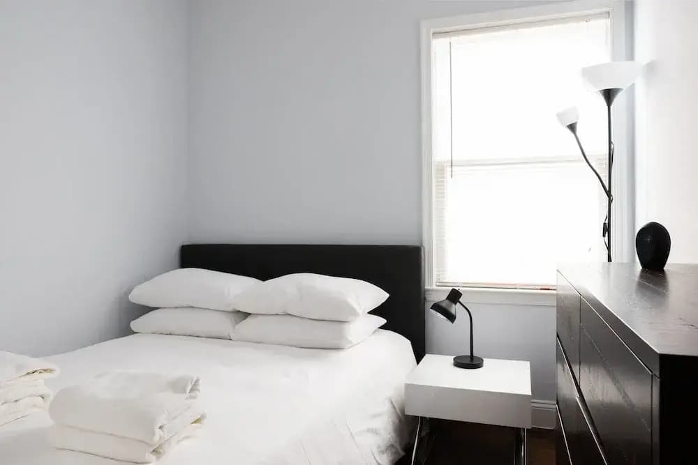 Giles Ave 6 Bedroom Gem