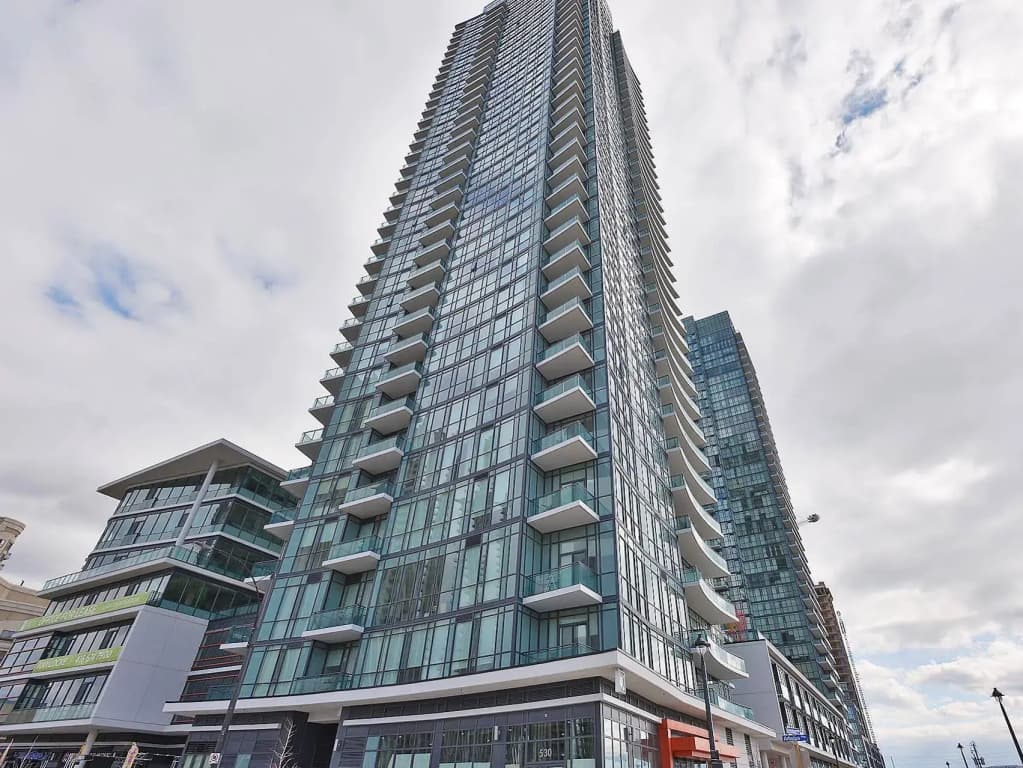Pathway Luxury Suites - 4065 Brickstone