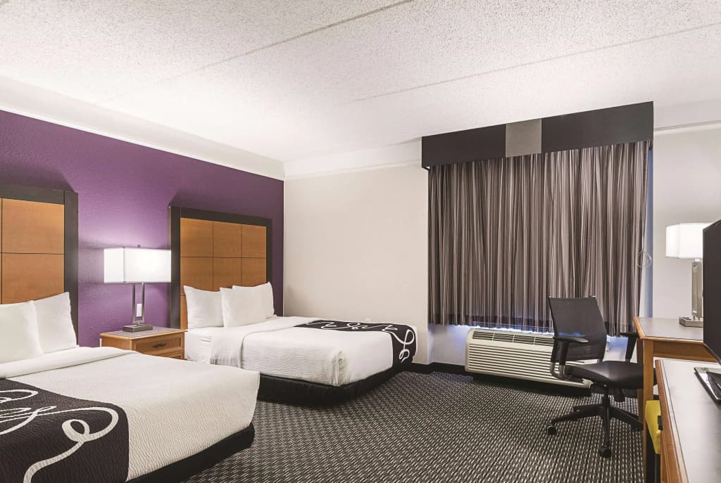 La Quinta Inn & Suites by Wyndham Univ Area Chapel Hill