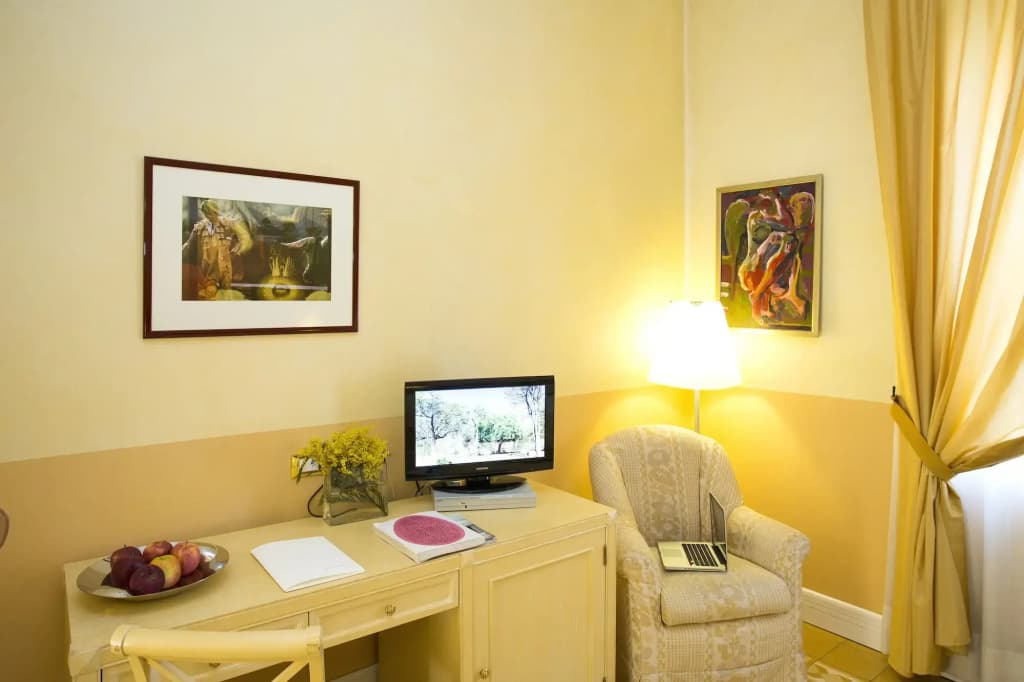 Photo 11