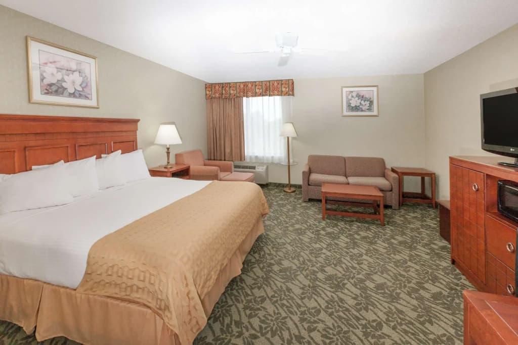 Baymont Inn And Suites Grand Rapids N/Walker