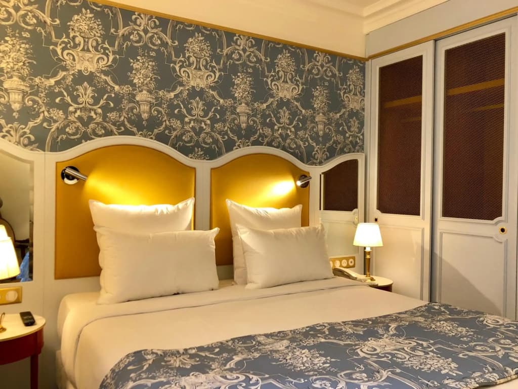 hotel