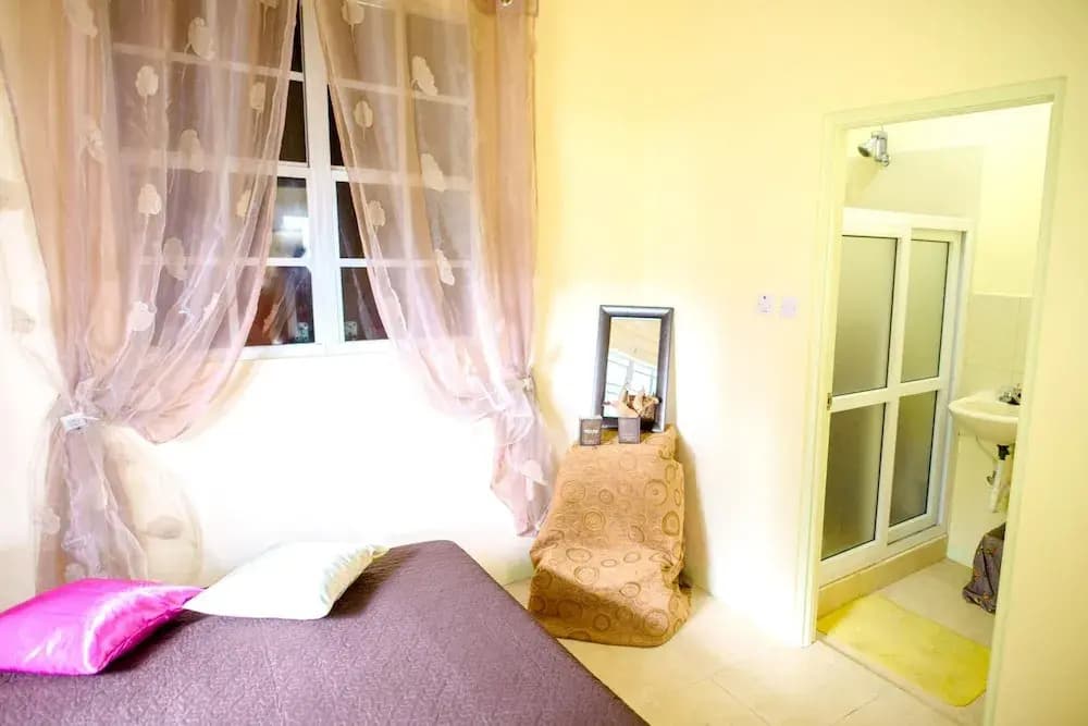 House With 2 Bedrooms in Roseau Vallée, With Wonderful sea View, Furni