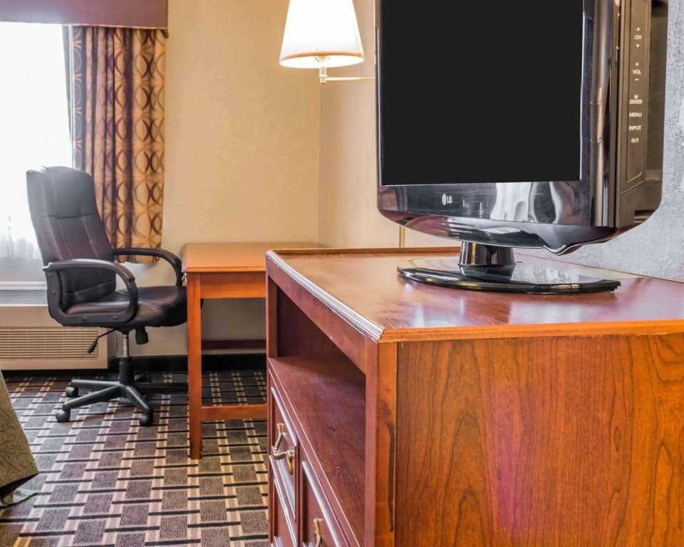 Quality Inn Grand Rapids North