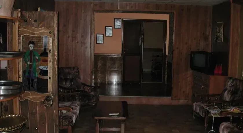 Photo 6