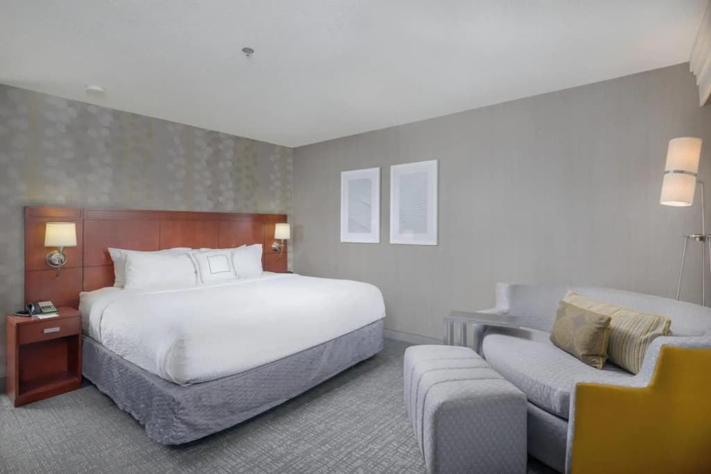 Courtyard by Marriott New Haven Orange-Milford