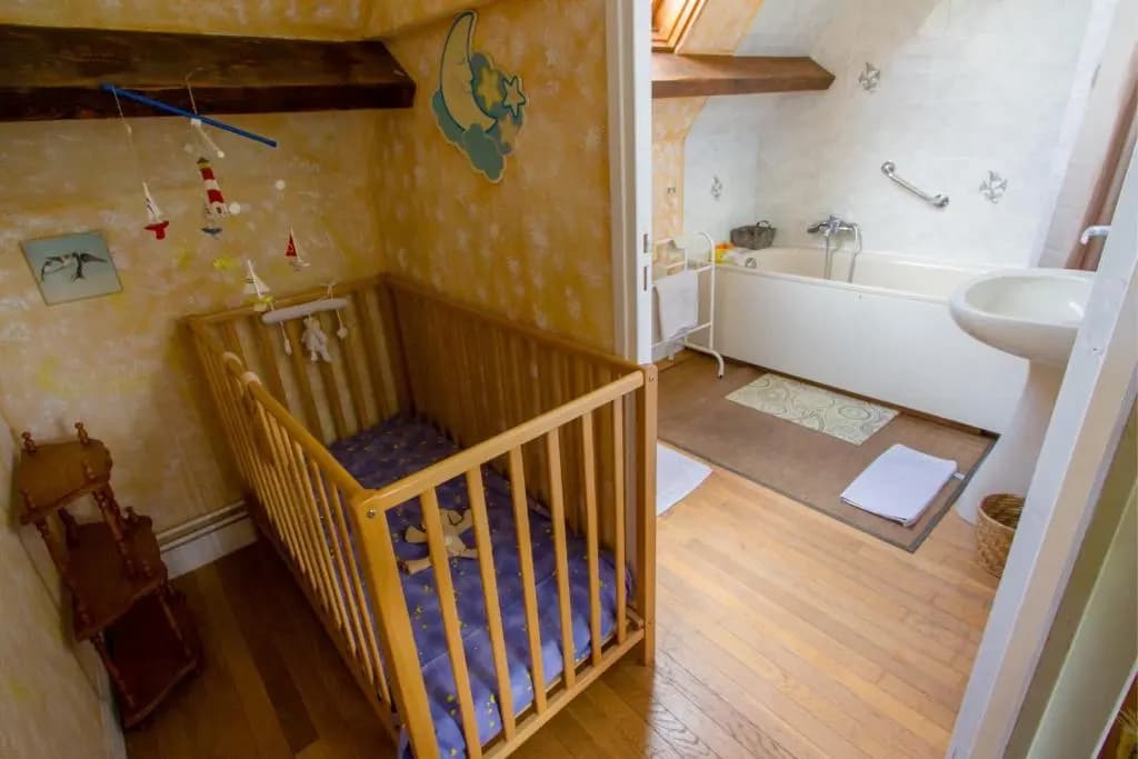 Photo 8