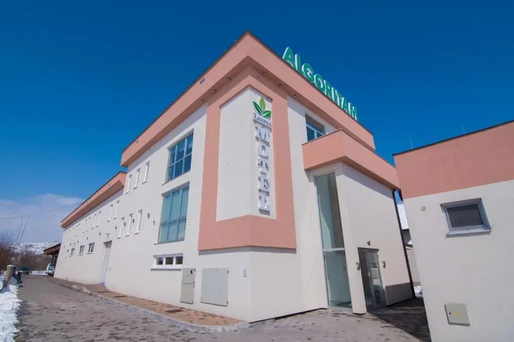 Laurus Motel Airport Tuzla