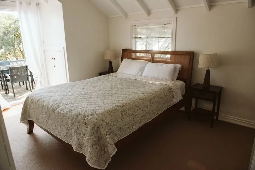 Bow Street Apartments & Cottage