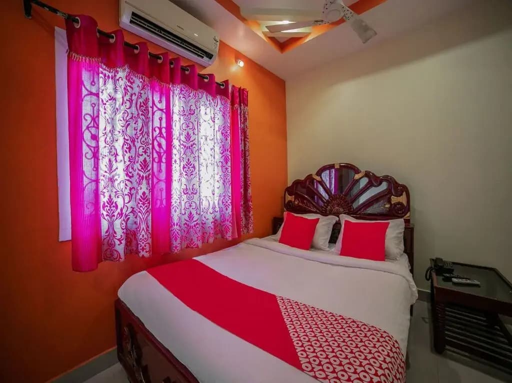 Sindhura Guest House by OYO Rooms